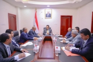 الحكومة تناقش الإجراءات التنفيذية المقترحة في الجوانب الاقتصادية والمالية لتنفيذ قرار تصنيف الحوثيين منظمة إرهابية