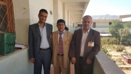 اساتذة جامعة صنعاء يواصلون تعليق الشارات الاحتجاجية للمطالبة بصرف الرواتب