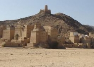 الجوف.. غارات للتحالف تستهدف المليشيات بالمتون والاخيرة تقصف منازل المواطنين 