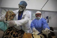 وزارة الصحة تدعو إلى أخذ لقاح كورونا بالتزامن مع الوصول لذروة الموجة الثالثة