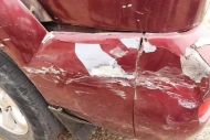 جانب من الاعتداء على سيارة الكتور العقاب