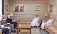 بريطانيا وعُمان تؤكدا مواصلة مساعيهما لإنهاء الحرب في اليمن