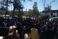 طلاب يرفضون اجراء امتحانات مواد وضعتها قيادة جامعة صنعاء كسراً للأضراب الشامل