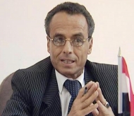 الامانة العامة للاشتراكي تعزي الدكتور عيدروس النقيب بوفاة والدته