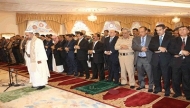 هادي يؤدي صلاة العيد ويستقبل جموع المهنئين بالعاصمة بصنعاء